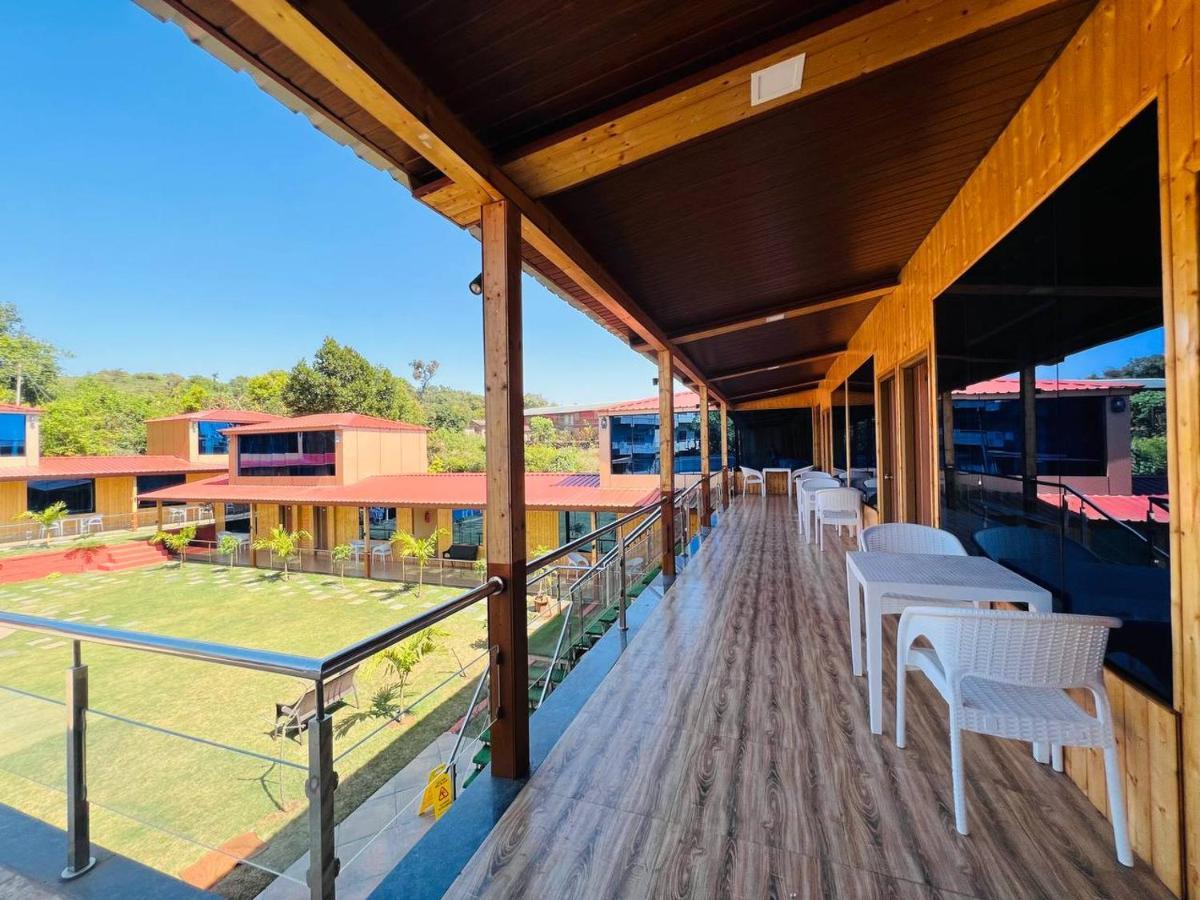 Arya Resort&SPA Mahābaleshwar Exterior foto